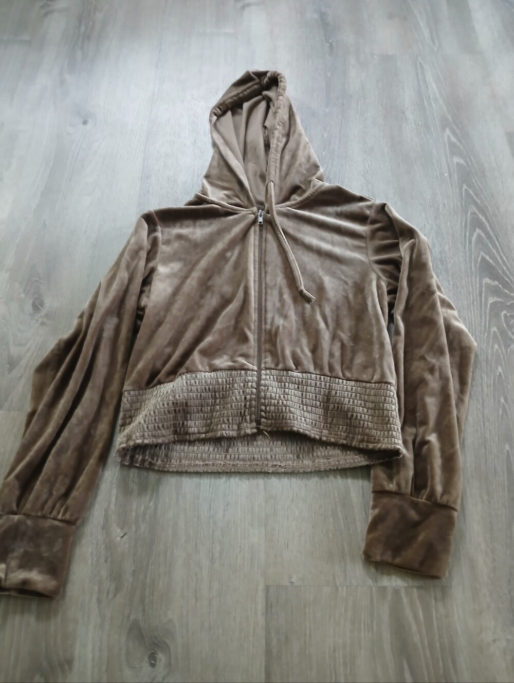 Alya Cropped Velour Zip-Up Hoodie in Taupe
